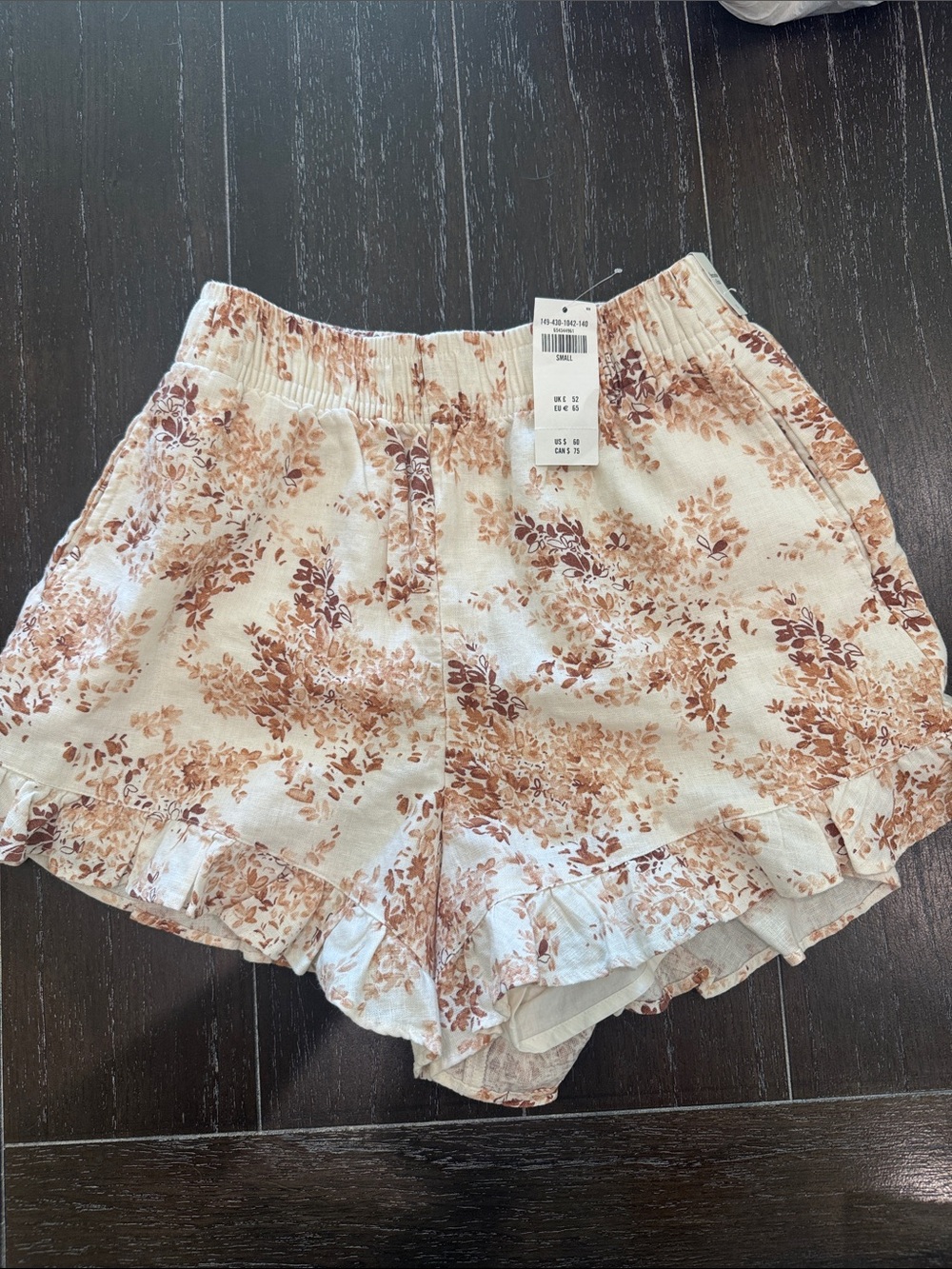 Abercrombie & Fitch Cream Floral Ruffle Hem High-Waist Shorts